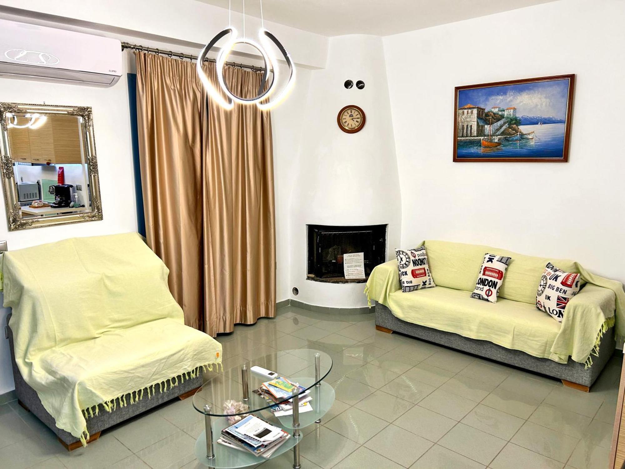 Villa Danae - Seaside Villa With Pool & Hot Tub Писо Ливади Екстериор снимка